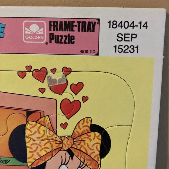 Vintage Walt Disney Classic Minnie Mouse Golden Frame Tray Puzzle - Picture 2 of 3